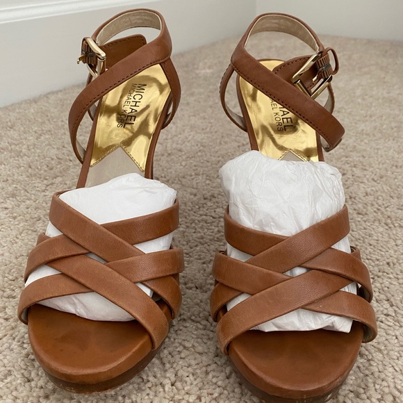 Michael Michael Kors strapped platform sandal Sz 8 - Picture 4 of 5